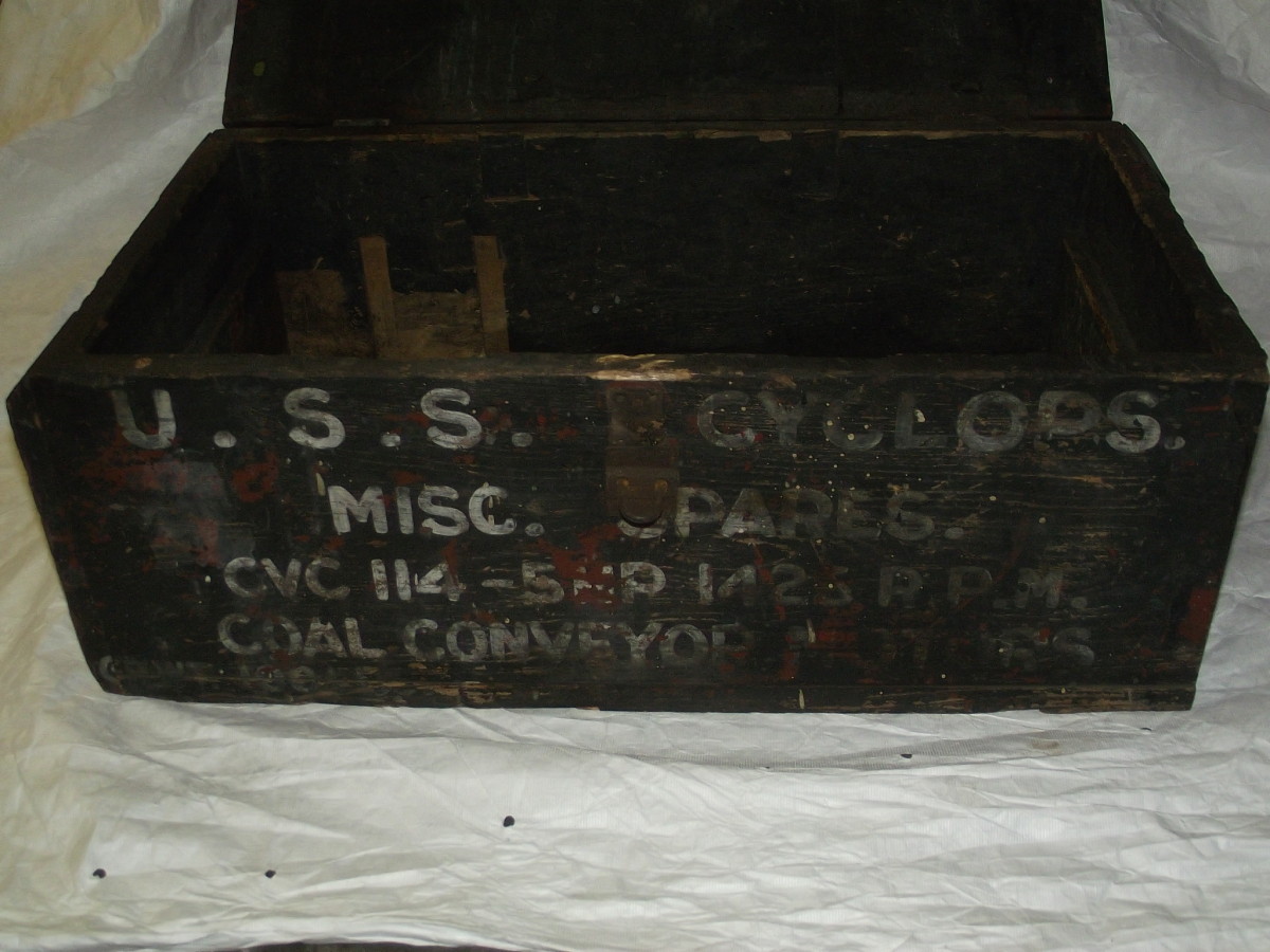 月之神器-美国独眼巨人号的盒子