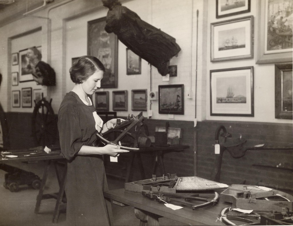 1934年，图书馆职员伊迪丝·摩根