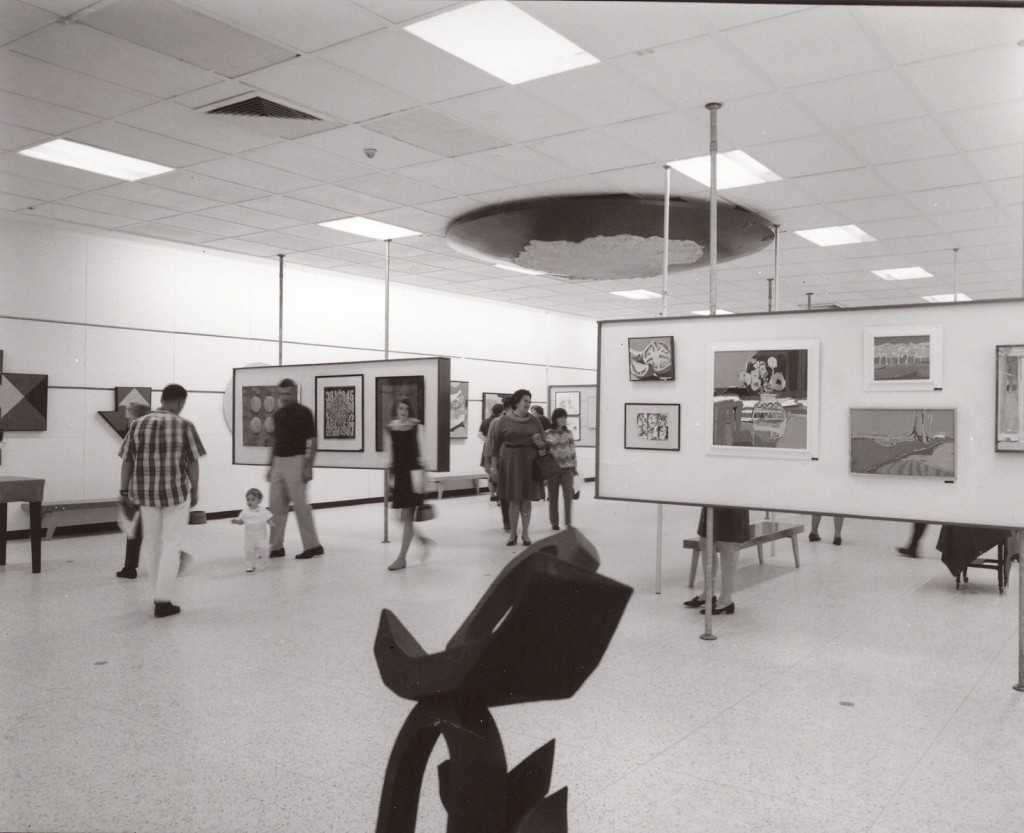 1968年，詹姆斯河评审团年度艺术展由TMM和青年联盟的汉普顿路