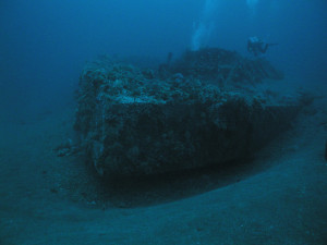 在美国海军监测舰上从前到后看。今年夏天看看这个网站会有什么不同将是一件有趣的事情。