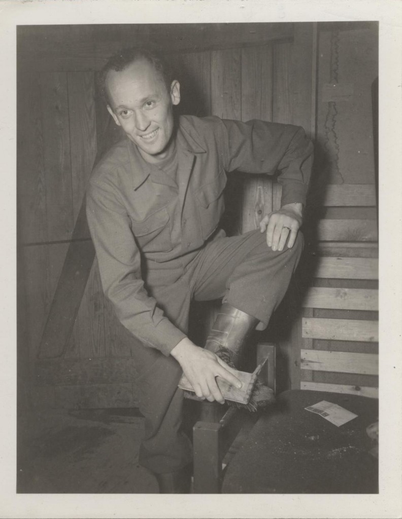 美国陆军通信兵汉普顿公路港口登船照片:L-11689