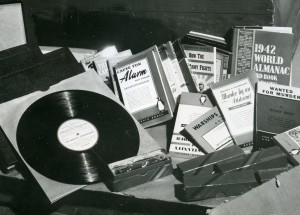 F-6396—留声机套件，细节。